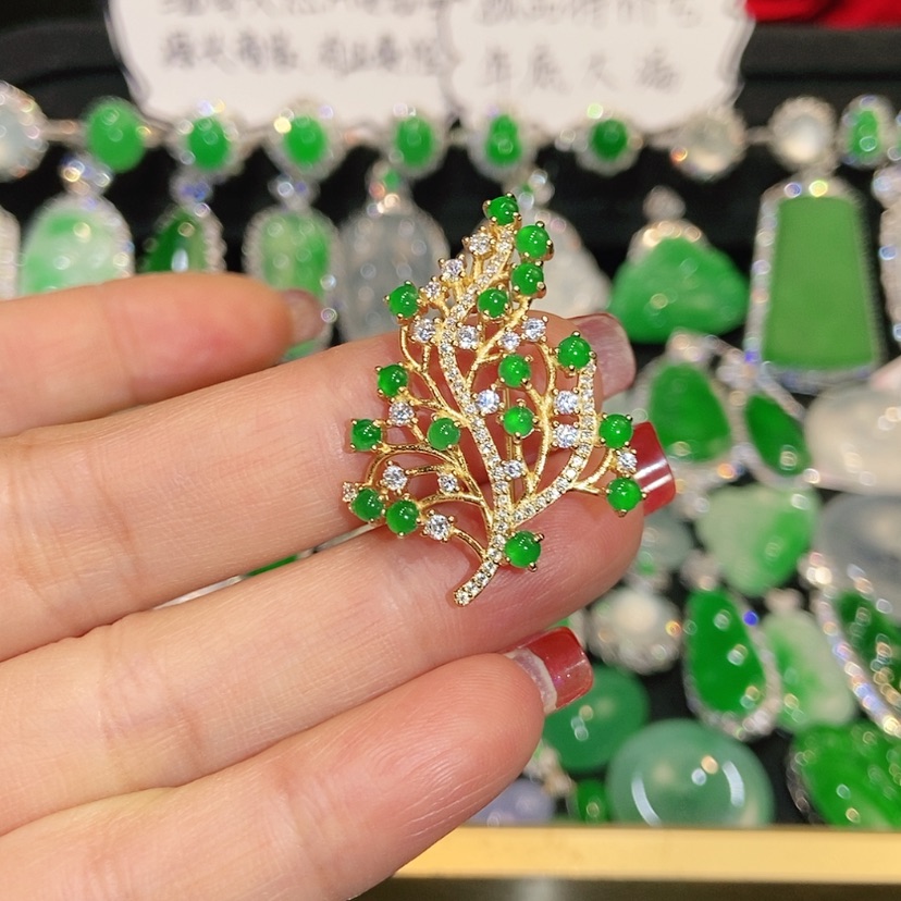 【闪购商品】颈饰未镶嵌翡翠天然翡翠