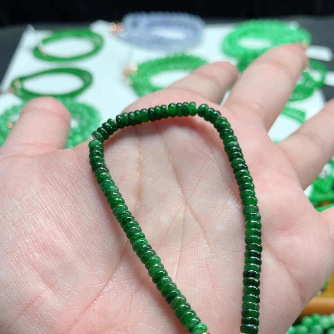 翡翠未镶嵌手链翡翠