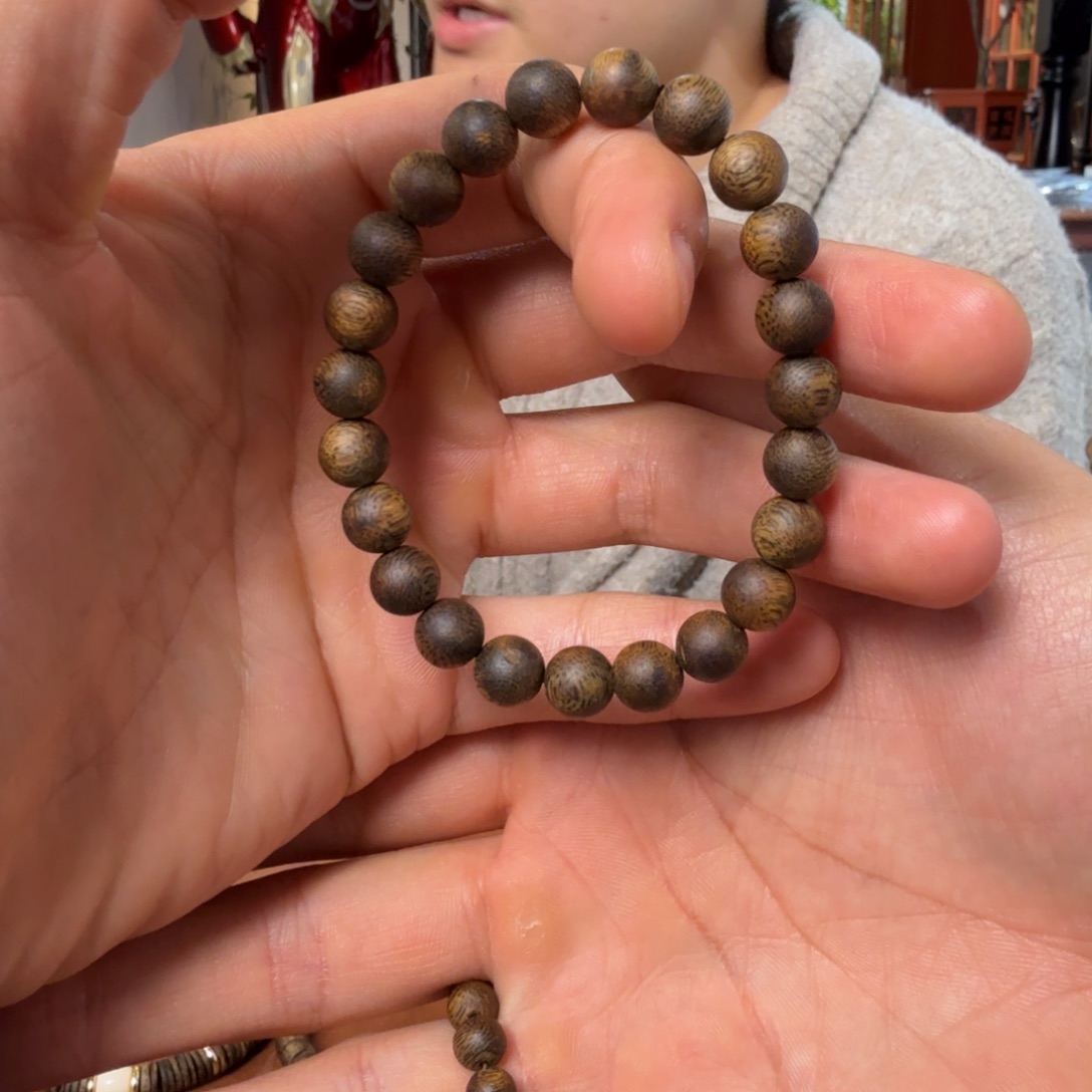 手串沉香高等级99沉水浮 8mm圆珠