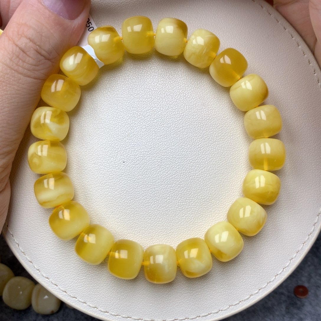 琥珀未镶嵌珠宝奇石55