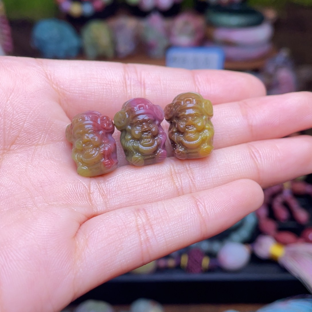 玛瑙/玉髓珠宝半成品未镶嵌西*盐源玛瑙财爷