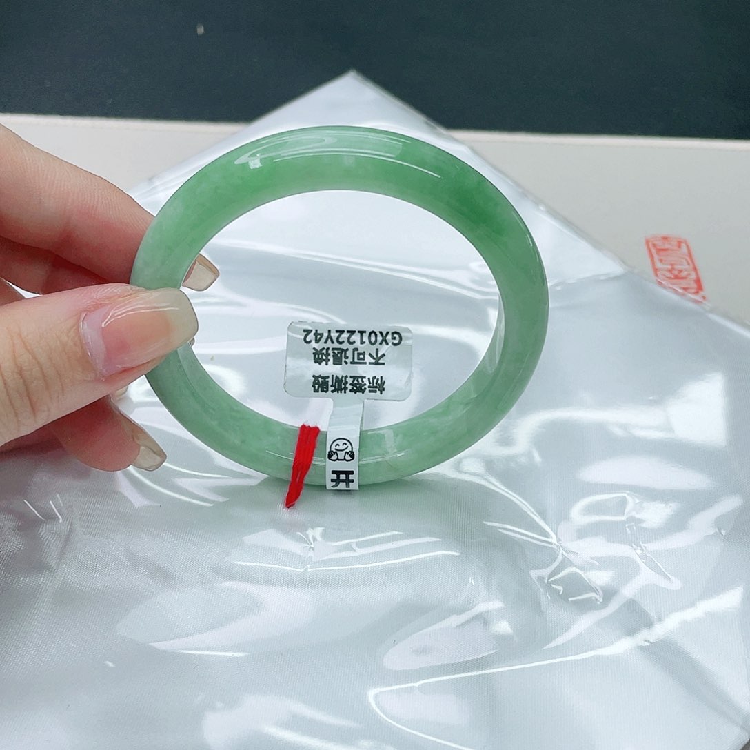 翡翠手镯未镶嵌正56.5