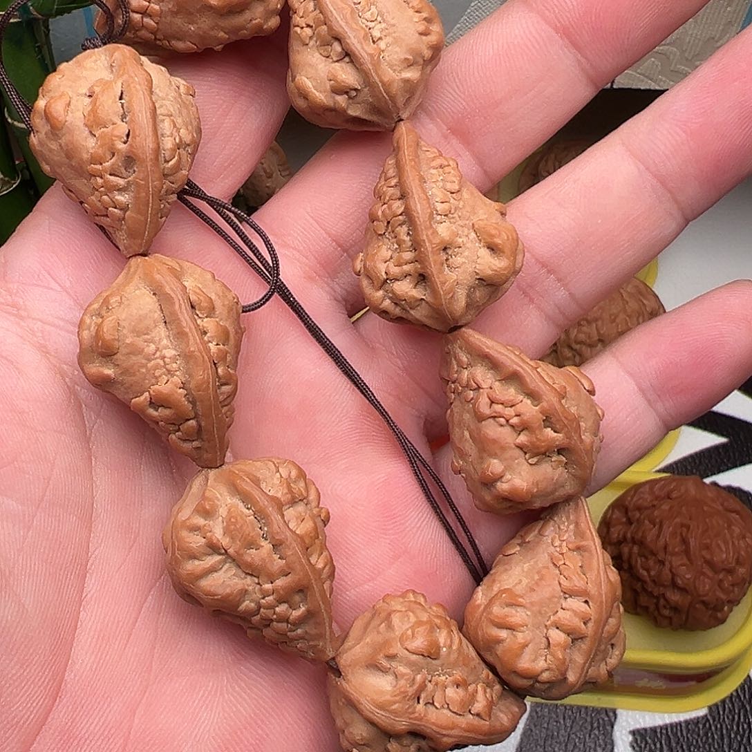 文玩核桃吊坠麒麟角20