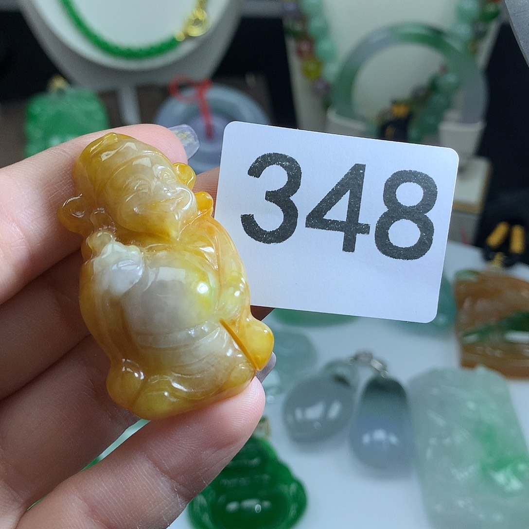 翡翠未镶嵌吊坠(赠链)