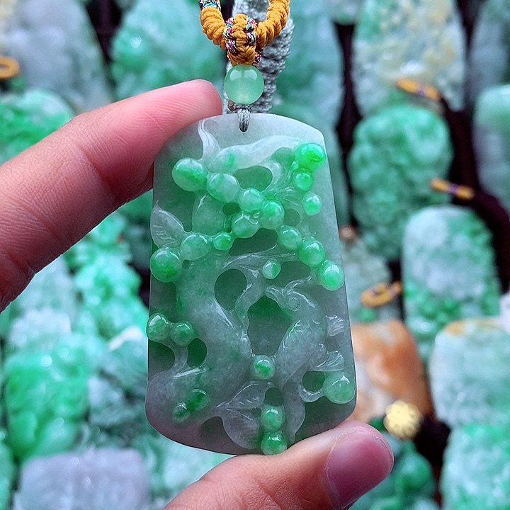 翡翠吊坠(不含链)未镶嵌