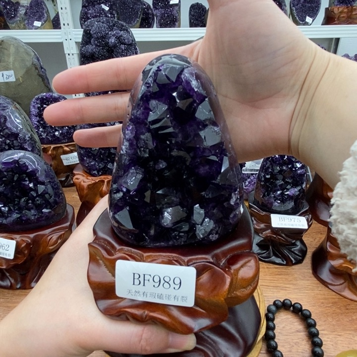 紫晶大型摆件（非配饰）未镶嵌