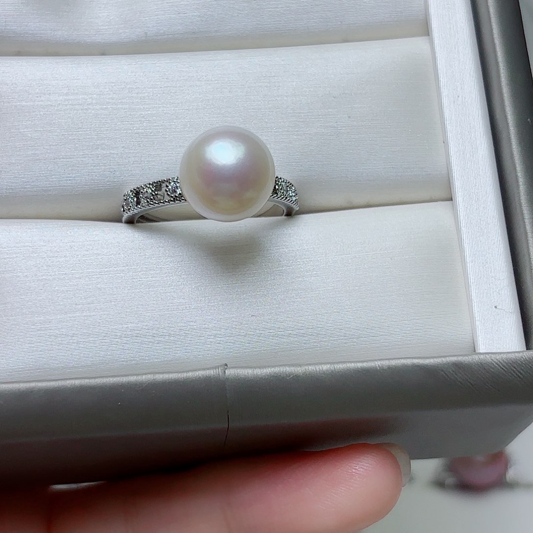 F***r未镶嵌淡水珍珠耳饰