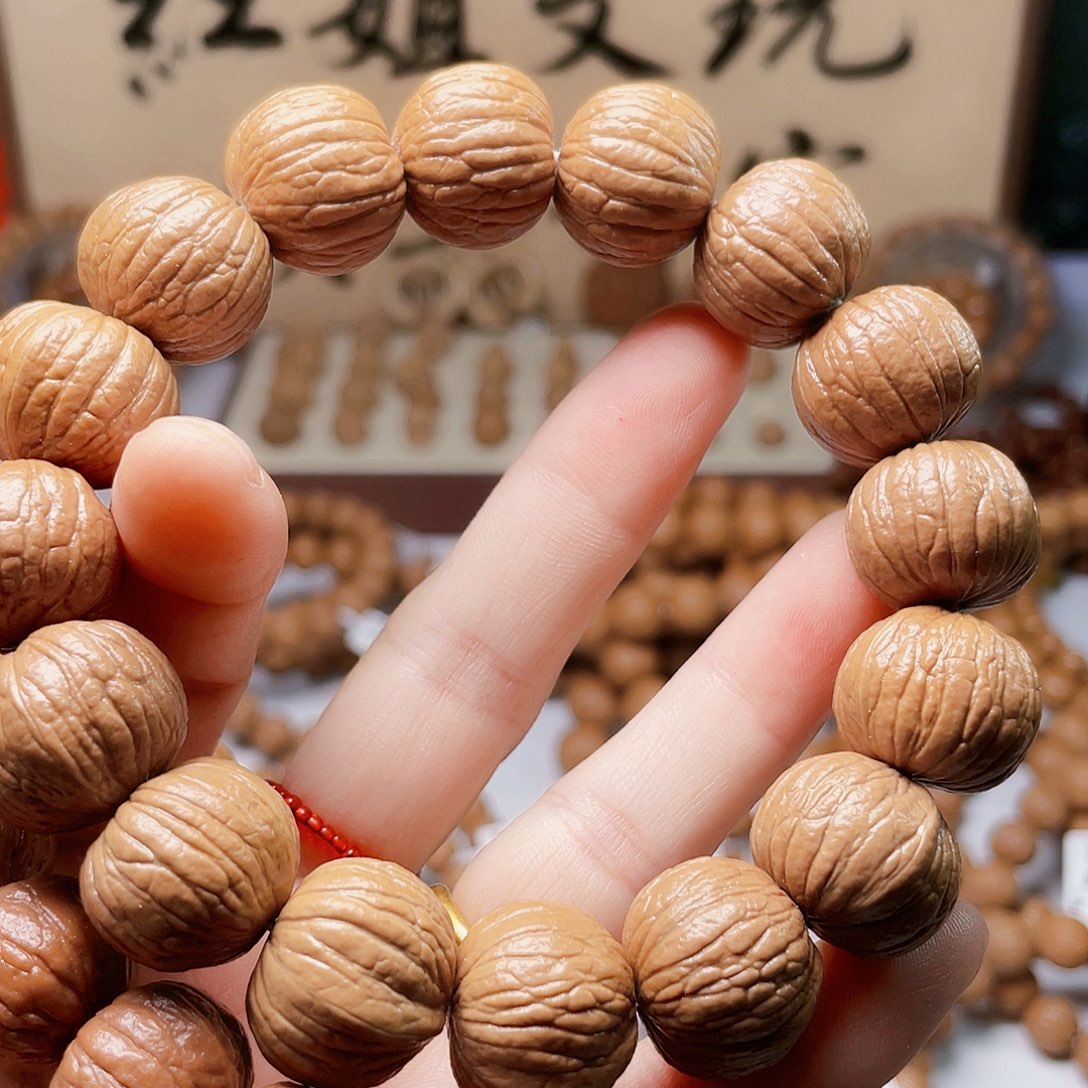 旗***扬手串猴头核桃南瓜