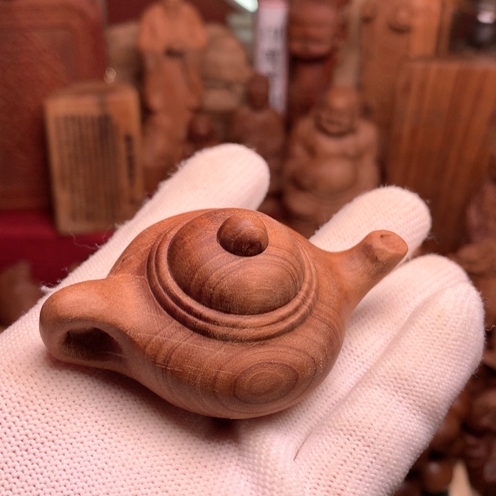 檀香木其他老山檀把把壶瑕疵