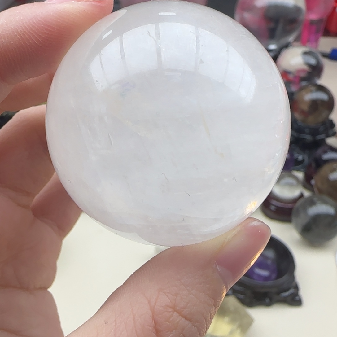 阿***斯未镶嵌摆件水晶b108