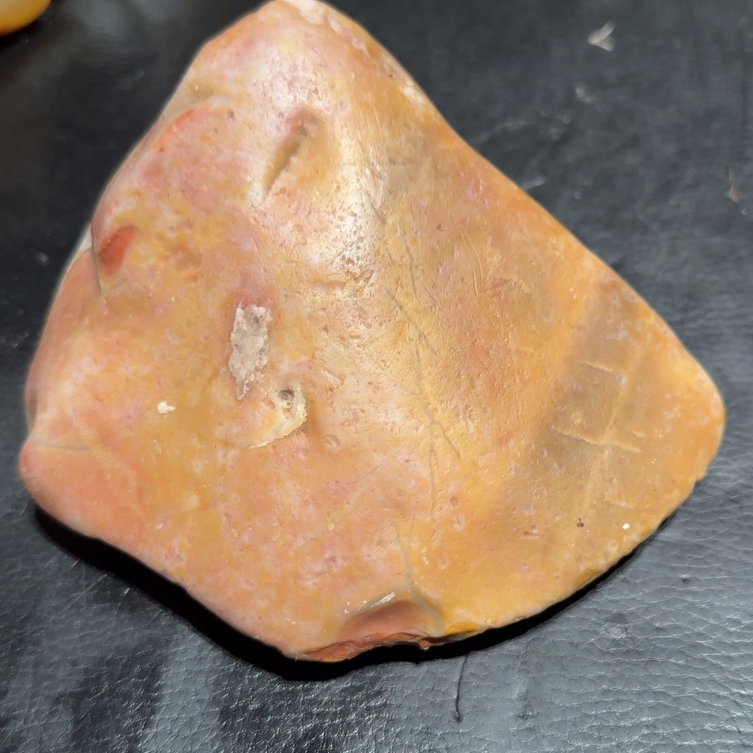 老挝石田黄原石，老挝。