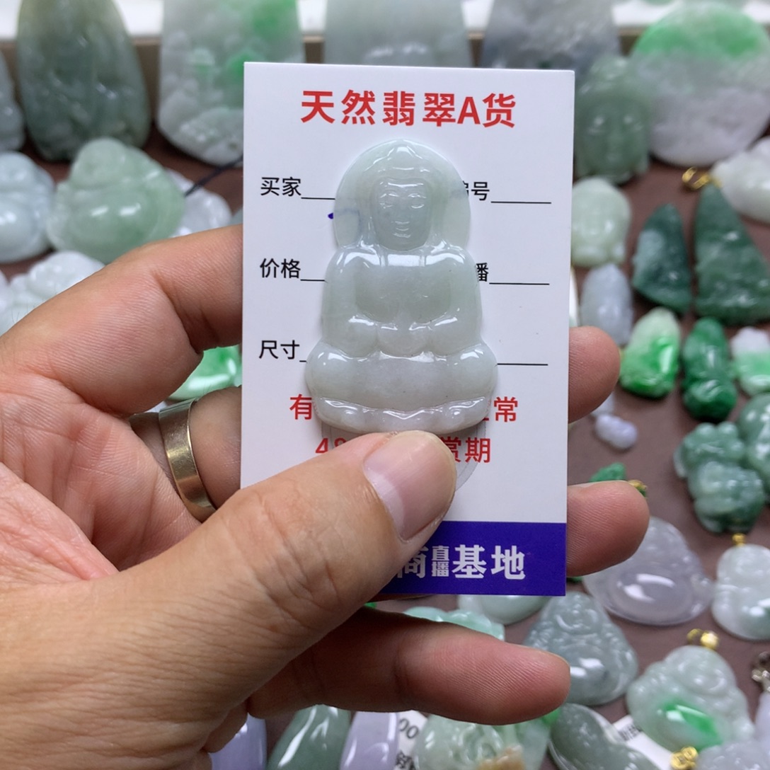 翡翠未镶嵌颈饰缅甸A货翡翠