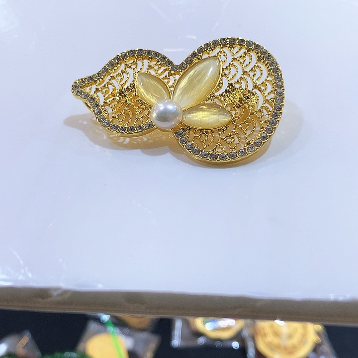 未镶嵌胸针淡水珍珠胸针