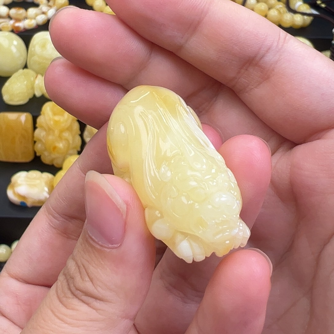 琥珀手链未镶嵌貔貅10.8克