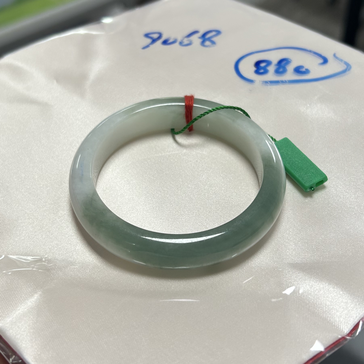 缅甸天然A货翡翠手镯