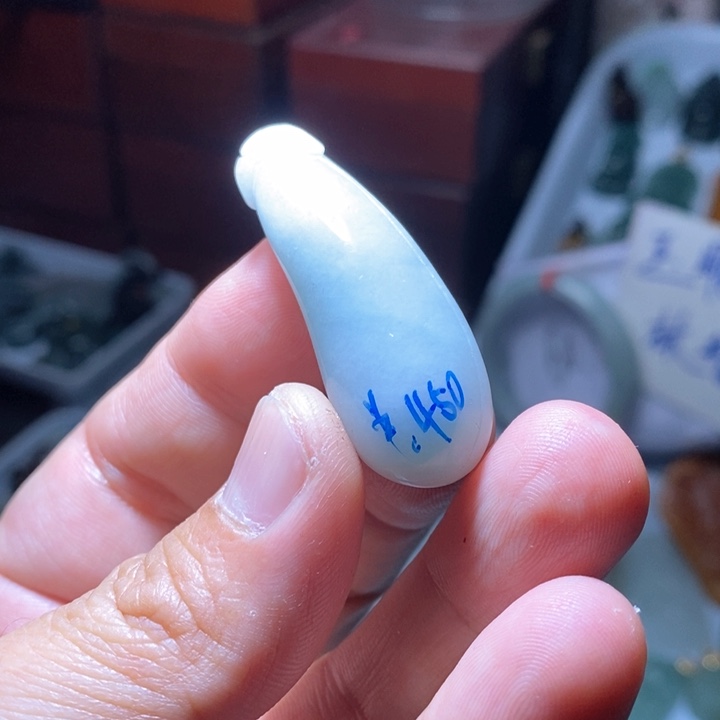 翡翠颈饰未镶嵌好