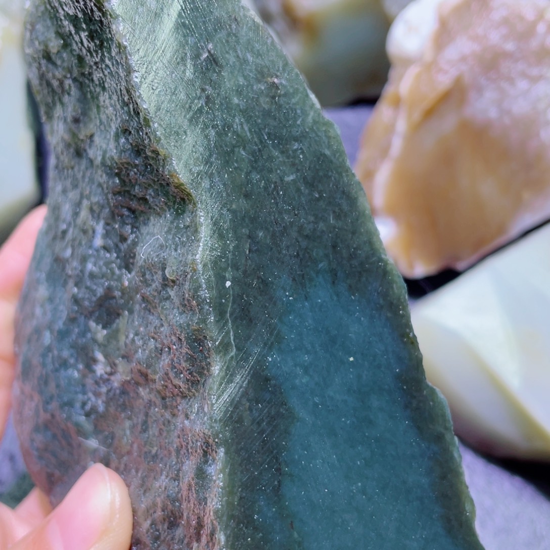 和田玉未镶嵌珠宝半成品