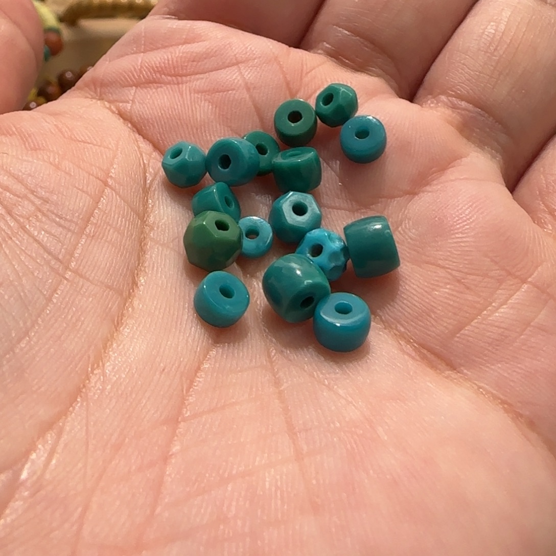 绿松石未镶嵌配饰