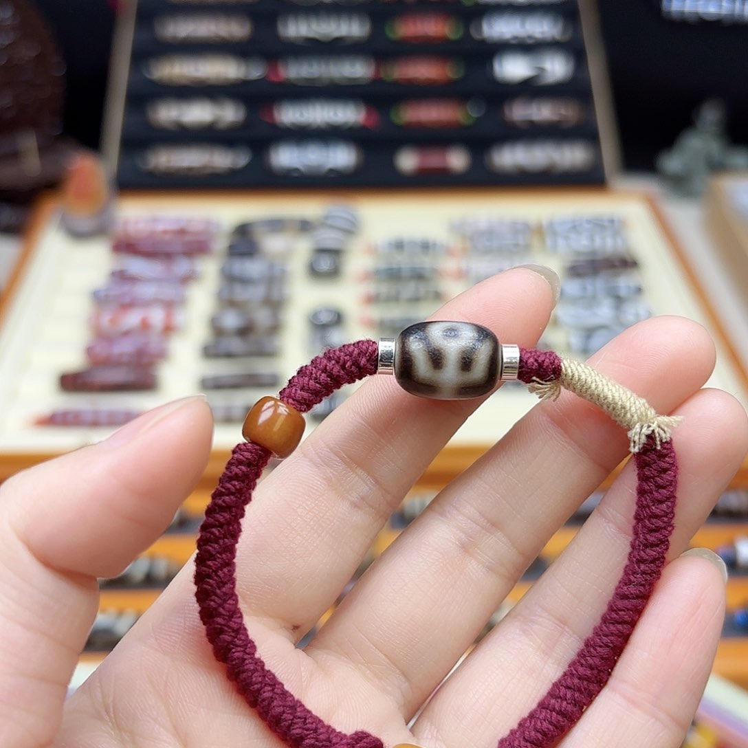 玛瑙/玉髓颈饰合金