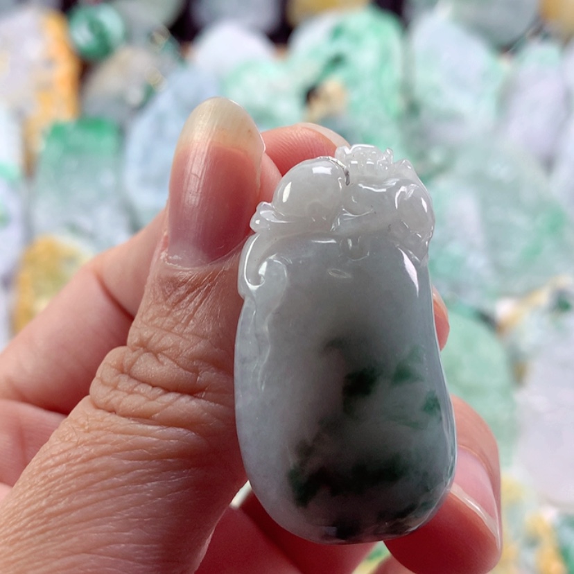 【闪购商品】翡翠吊坠(不含链)未镶嵌