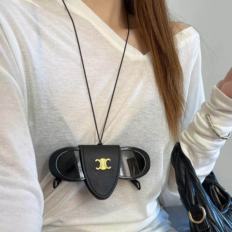 凯旋门墨镜夹挂脖女高端磁吸多功能皮革项链眼镜收纳挂绳脖子配饰