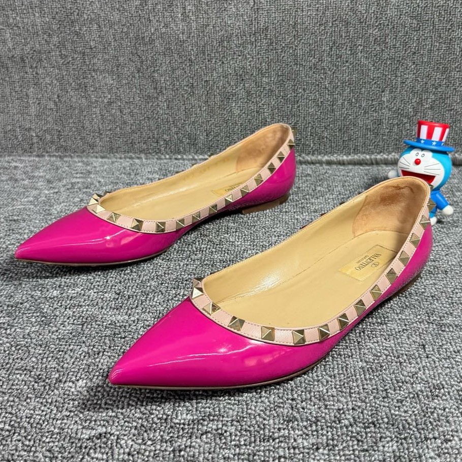 99新 Valentino/华伦天奴 粉色平底鞋 38码 D8609