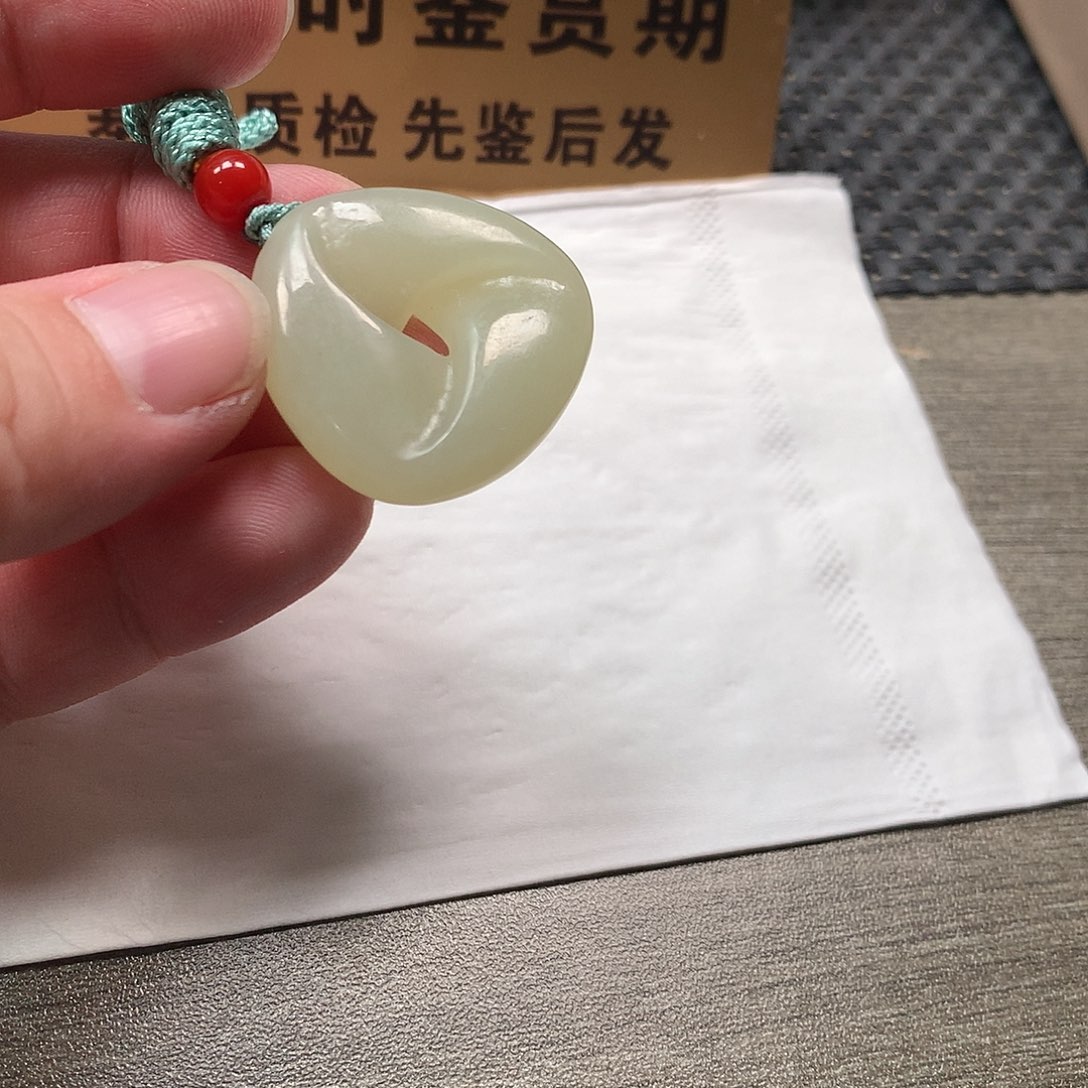 颈饰未镶嵌和田玉芯*圈