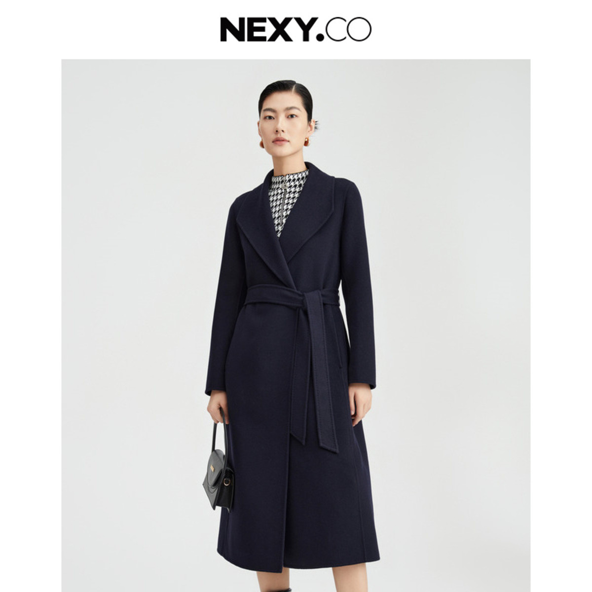 24秋季新款气质优雅翻领长款毛呢大衣女XL01012Q7