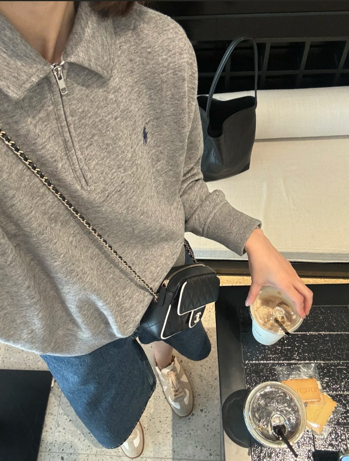 花灰色半拉链卫衣女小马刺绣长袖套头翻领上衣