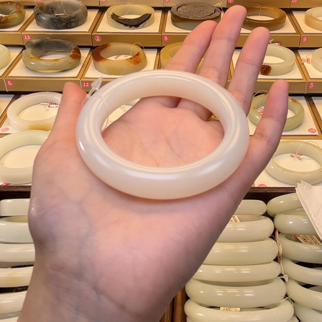 和田玉未镶嵌手镯16