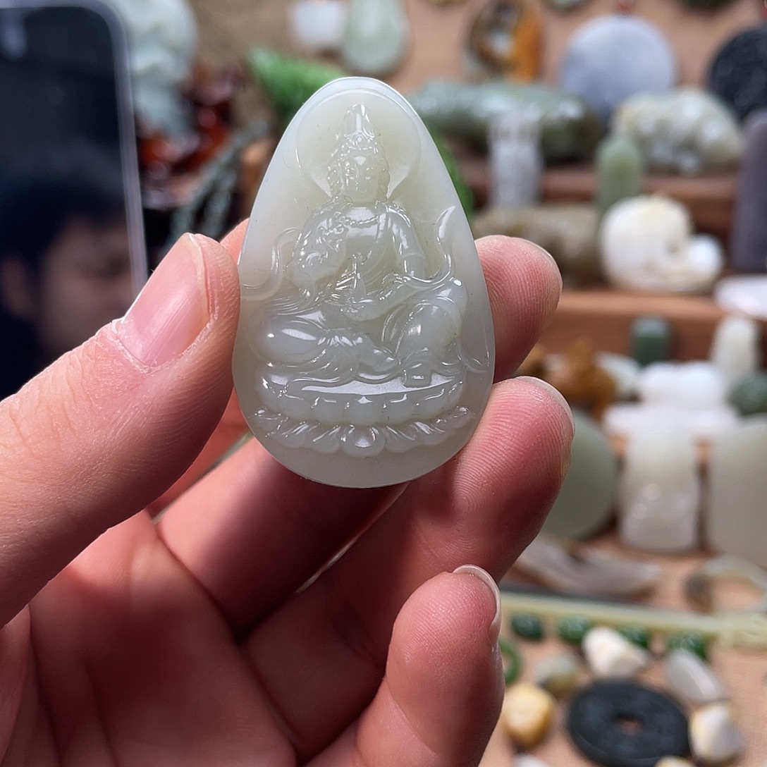 矮***3和田玉未镶嵌颈饰