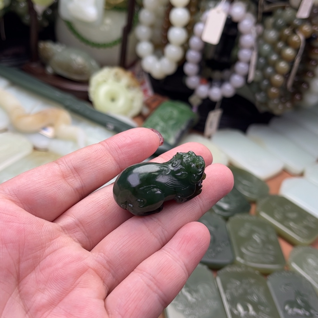 和田玉未镶嵌吊坠(不含链)