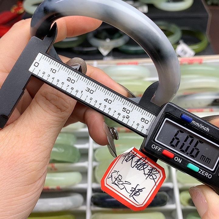 蛇纹石玉手镯未镶嵌788