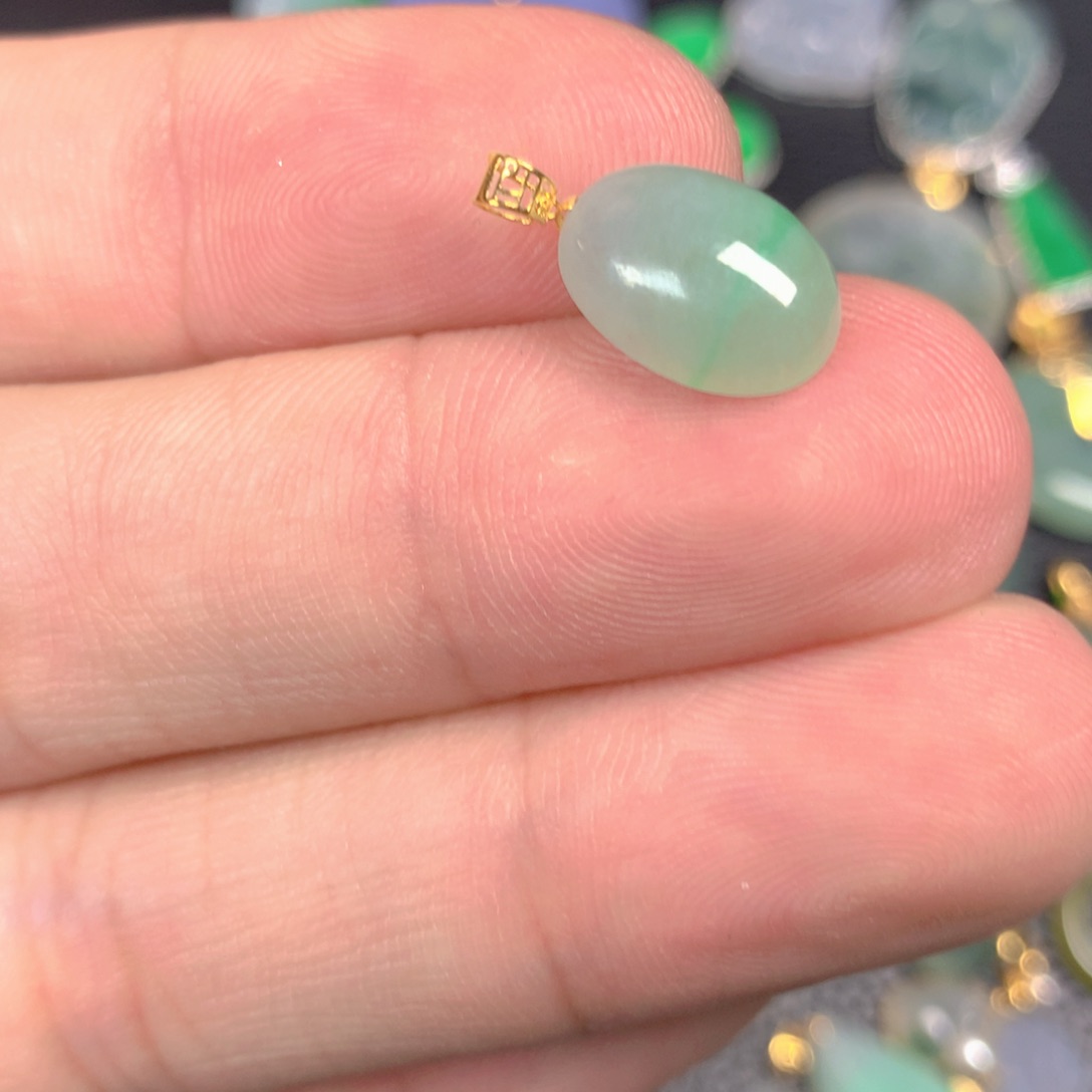 【闪购商品】翡翠颈饰18K金镶嵌翡翠