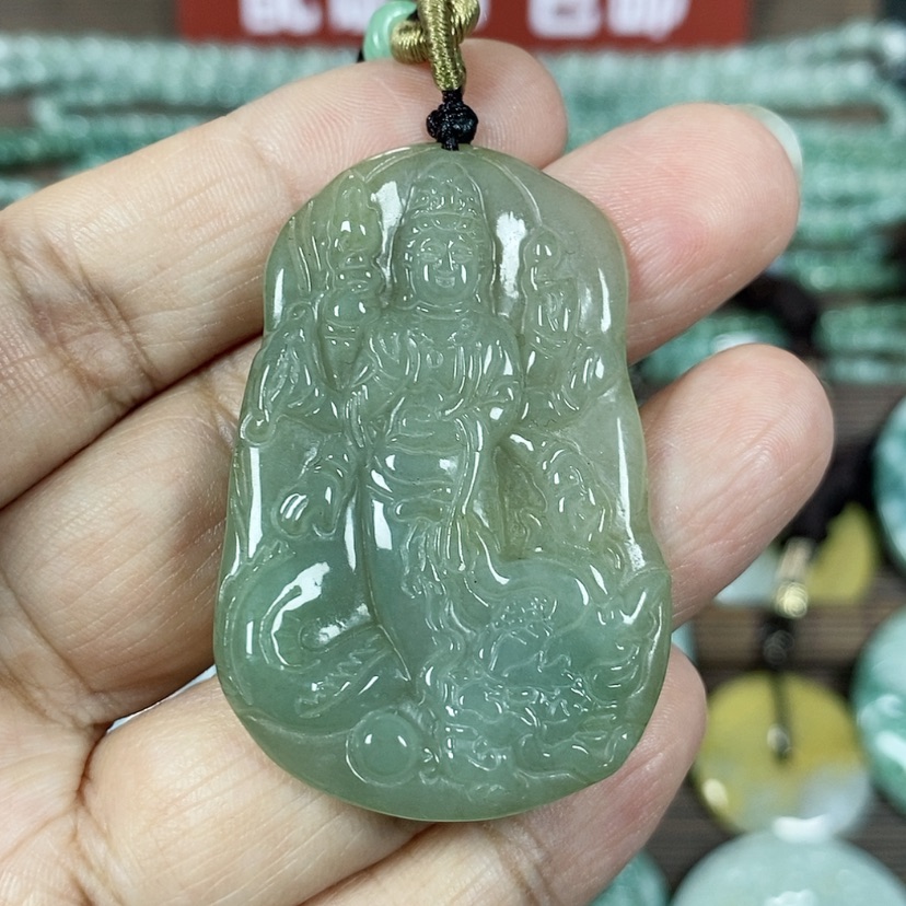【闪购商品】翡翠颈饰未镶嵌玉吊坠翡翠玉随性御龙千手观音