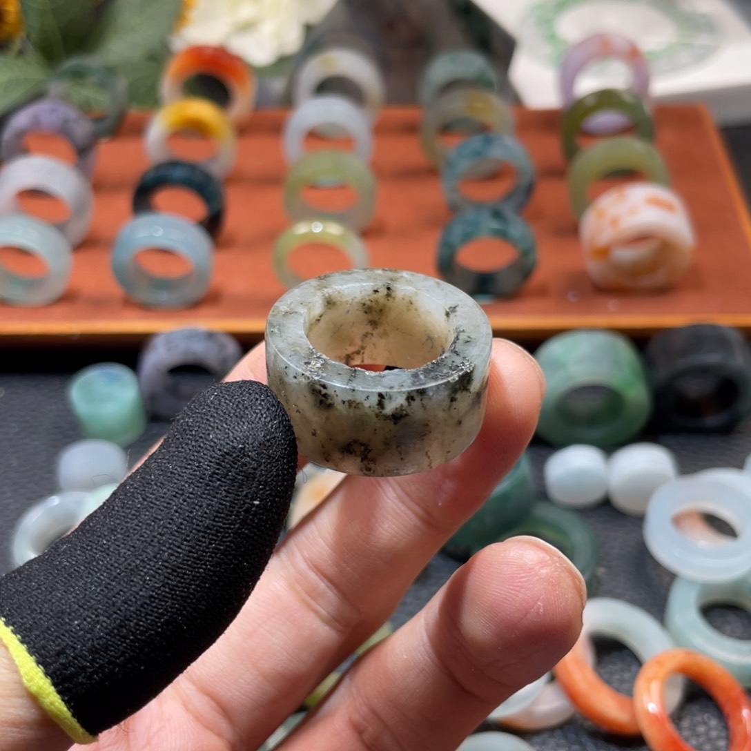 定制翡翠未镶嵌天然翡翠