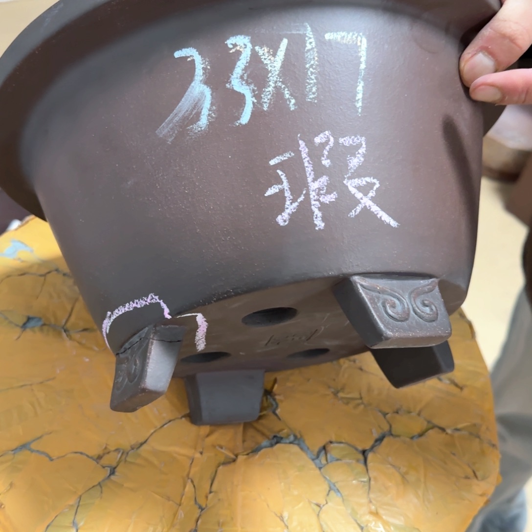 紫砂花盆呜呜呜呜