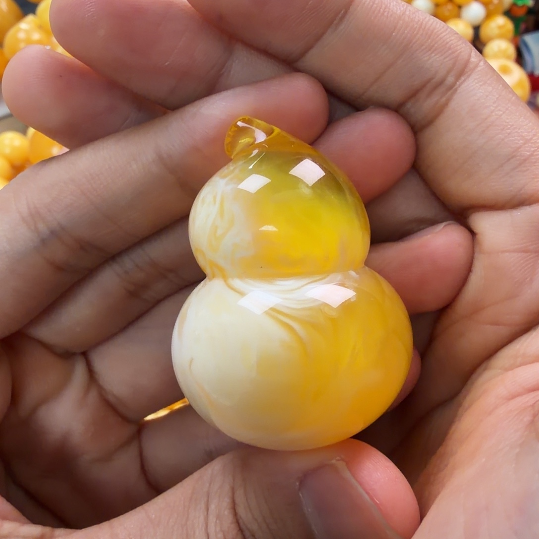 琥珀未镶嵌珠宝奇石23.5g