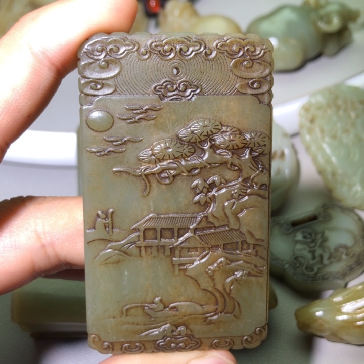 和田玉颈饰未镶嵌