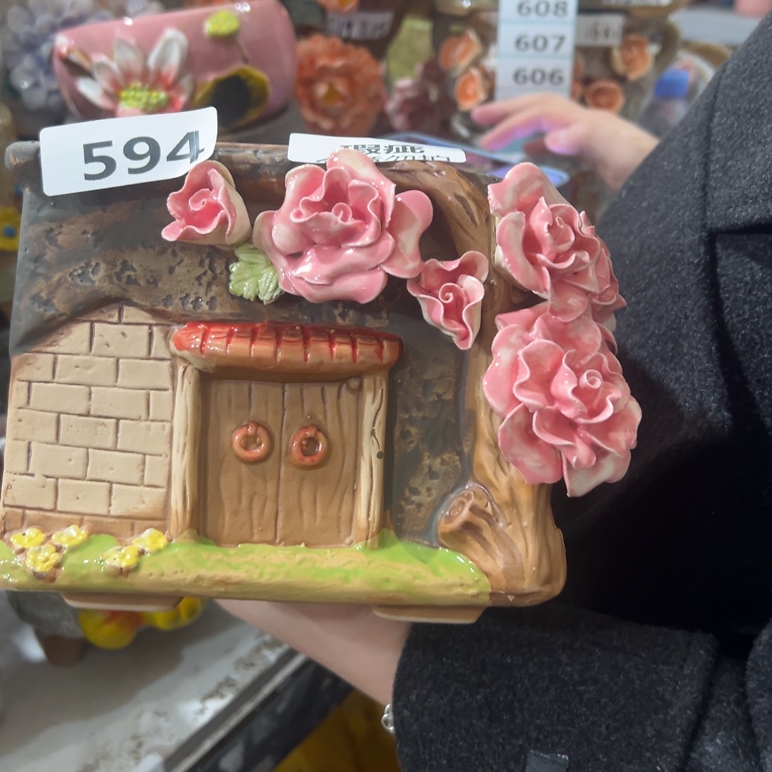 瑕疵594 花盆，拍满20发货，退款拉黑