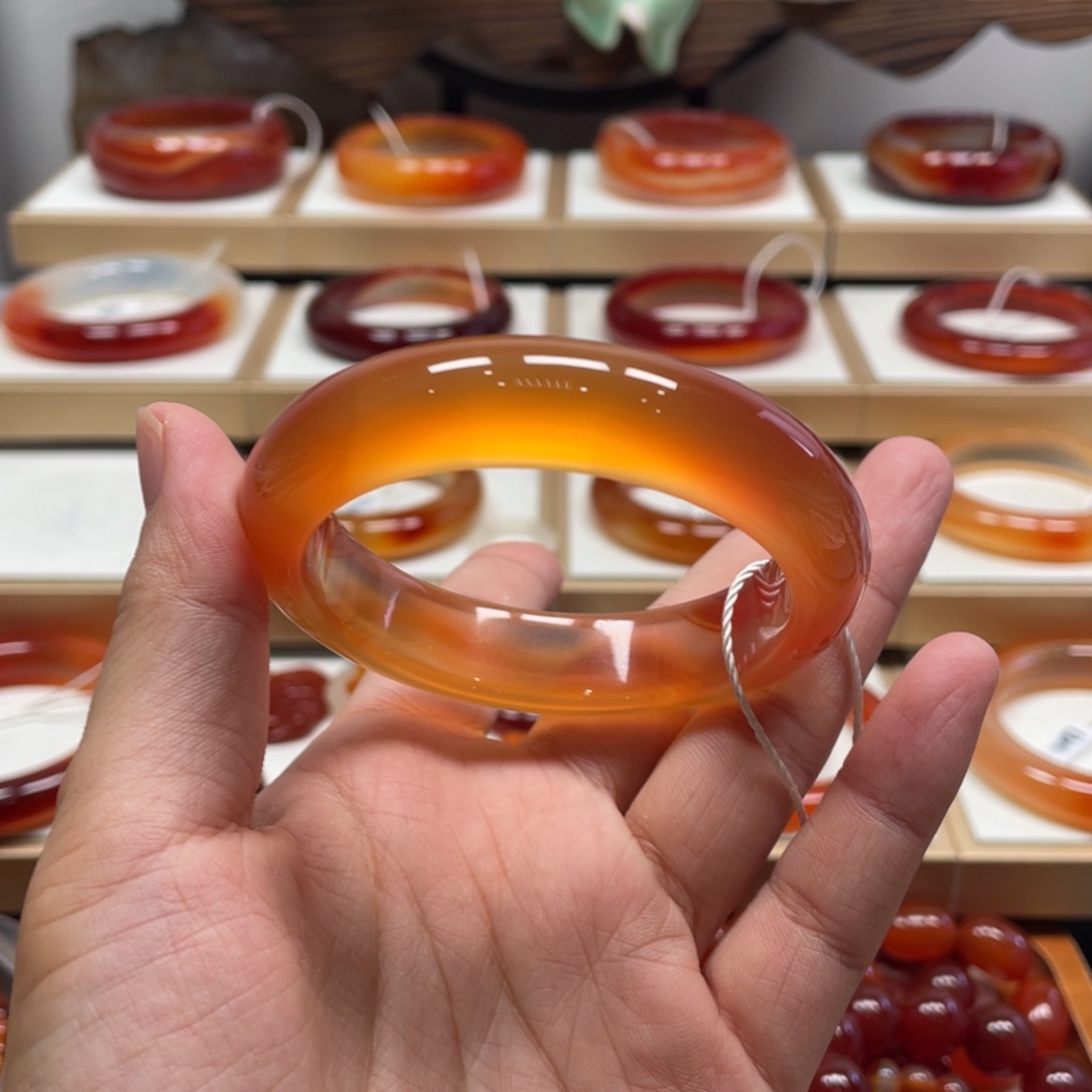 玛瑙/玉髓未镶嵌手镯