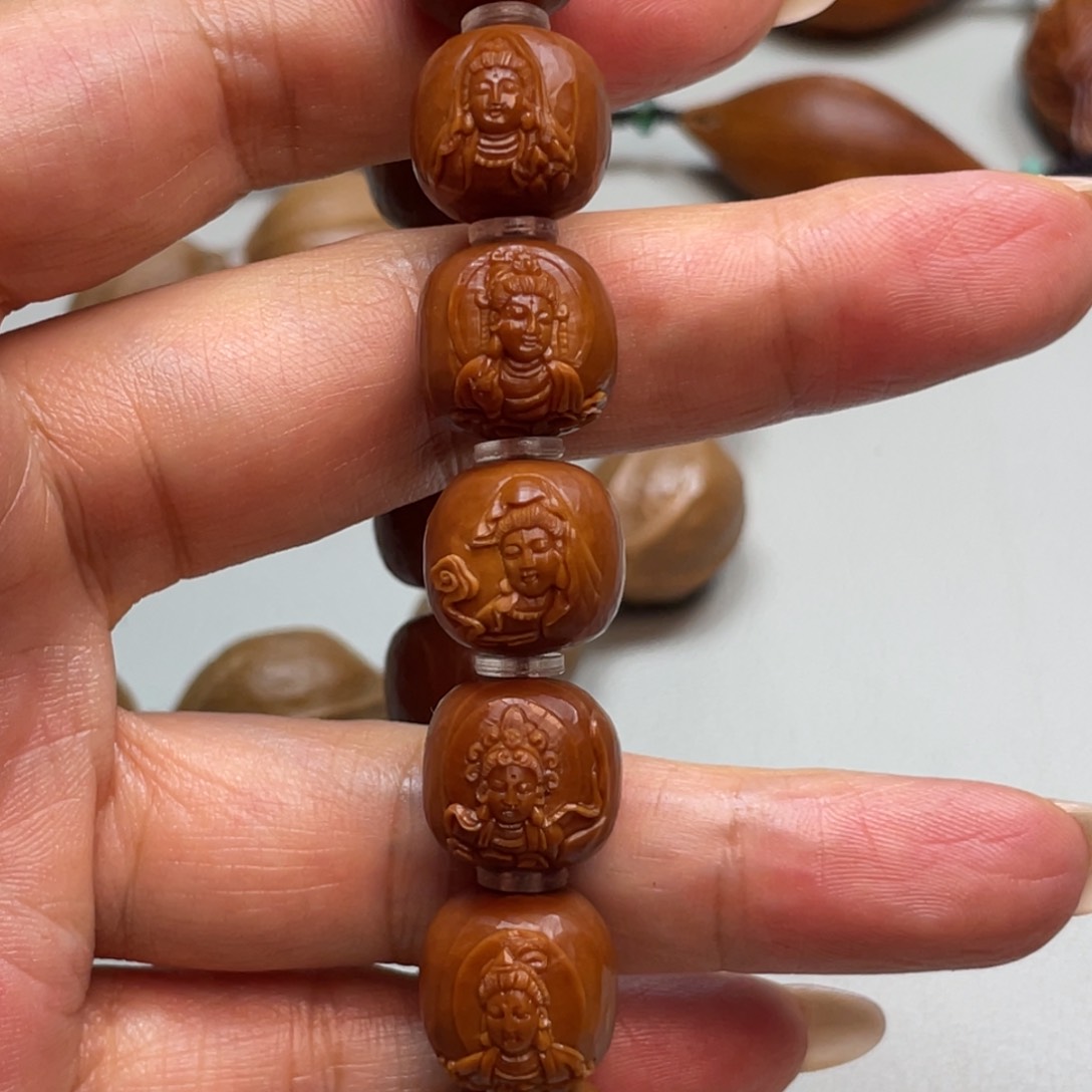 橄榄核吊坠老型观音