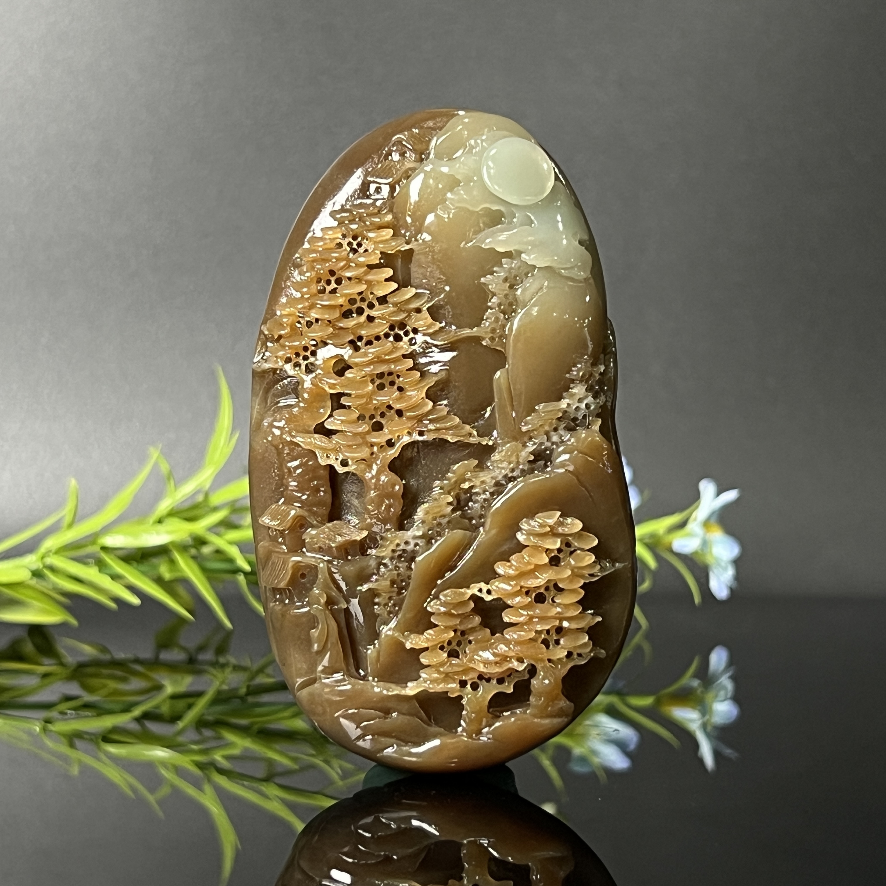 1222GC6613和田玉把件