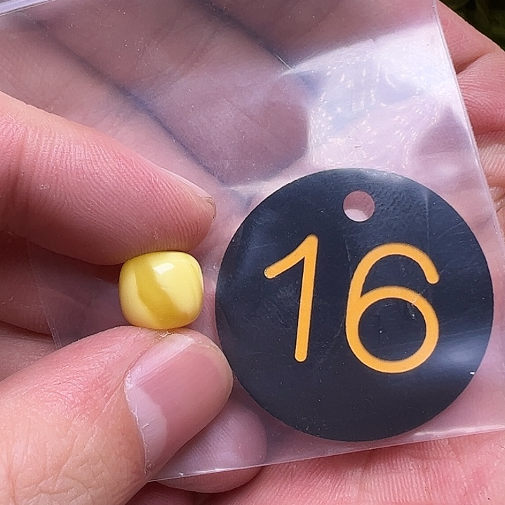 蜜蜡未镶嵌珠宝奇石烦****吴10+mm