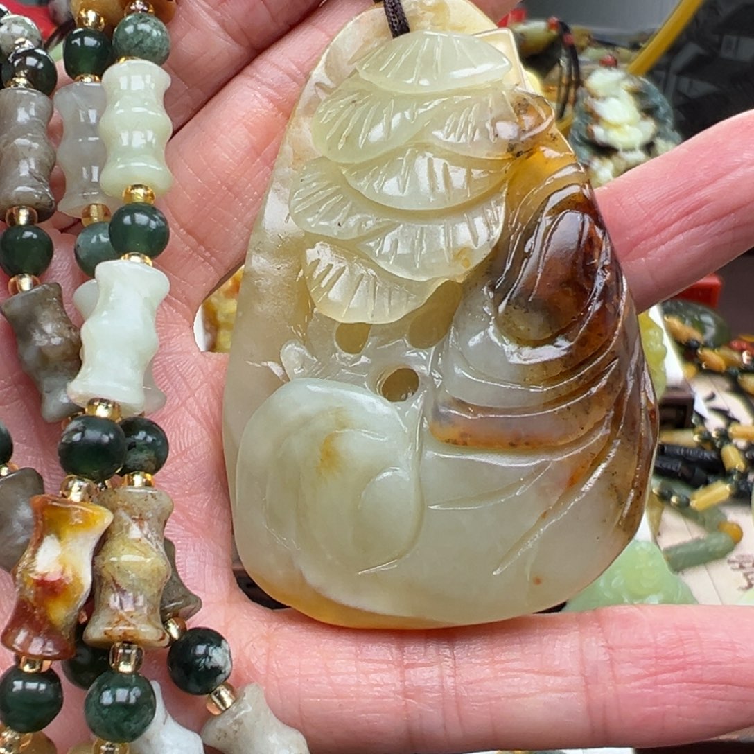 岫玉未镶嵌挂件挂件