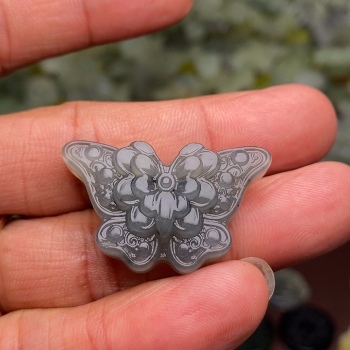 蛇纹石玉颈饰合金222