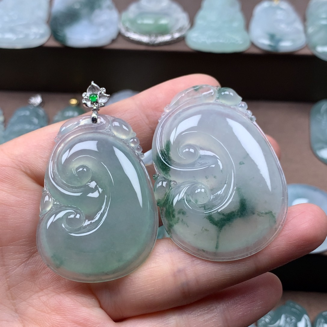 颈饰18K金镶嵌翡翠陆****店天然翡翠