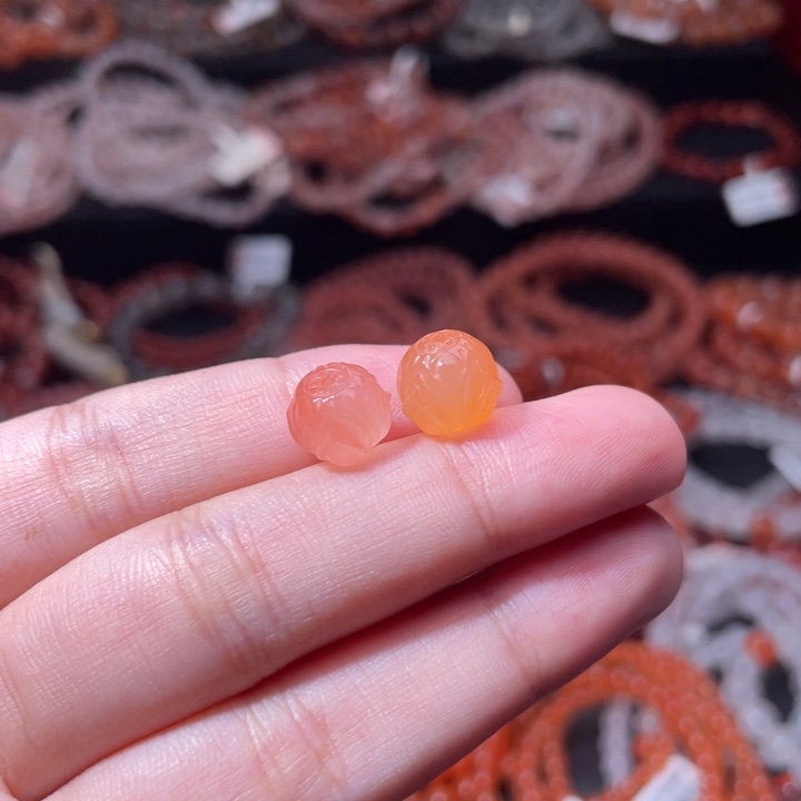 南红玛瑙未镶嵌配饰莲花雕刻珠1818