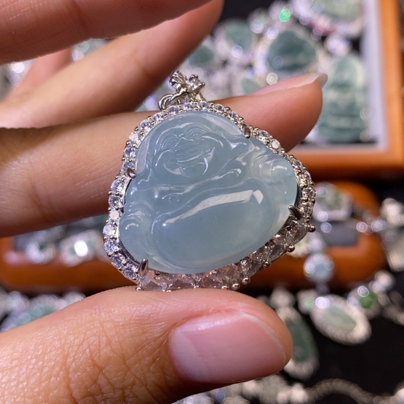 【闪购商品】翡翠颈饰未镶嵌天然