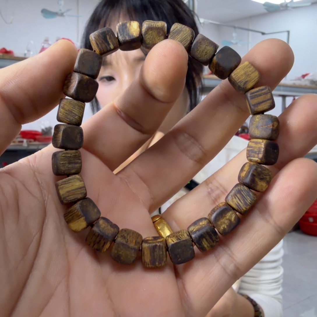 沉香手串方糖8mm8克➕